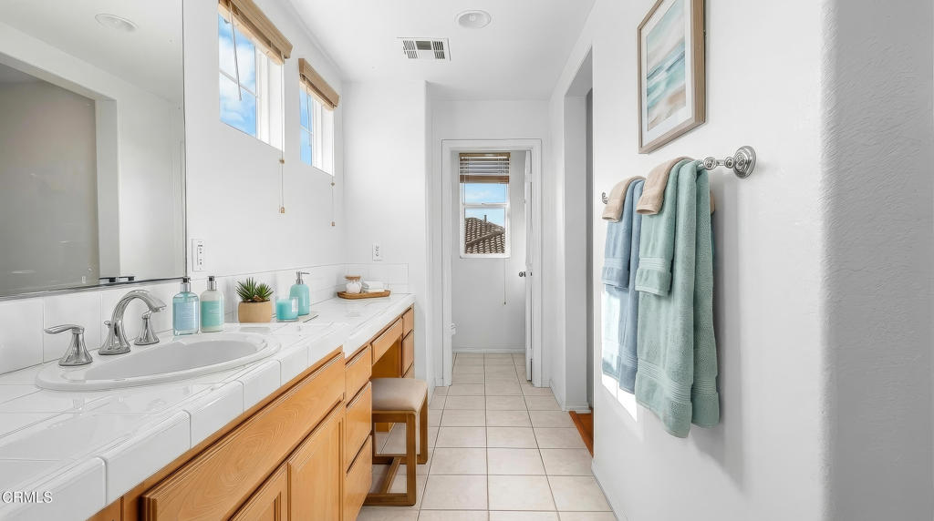 MLS #V1-33201 image #18