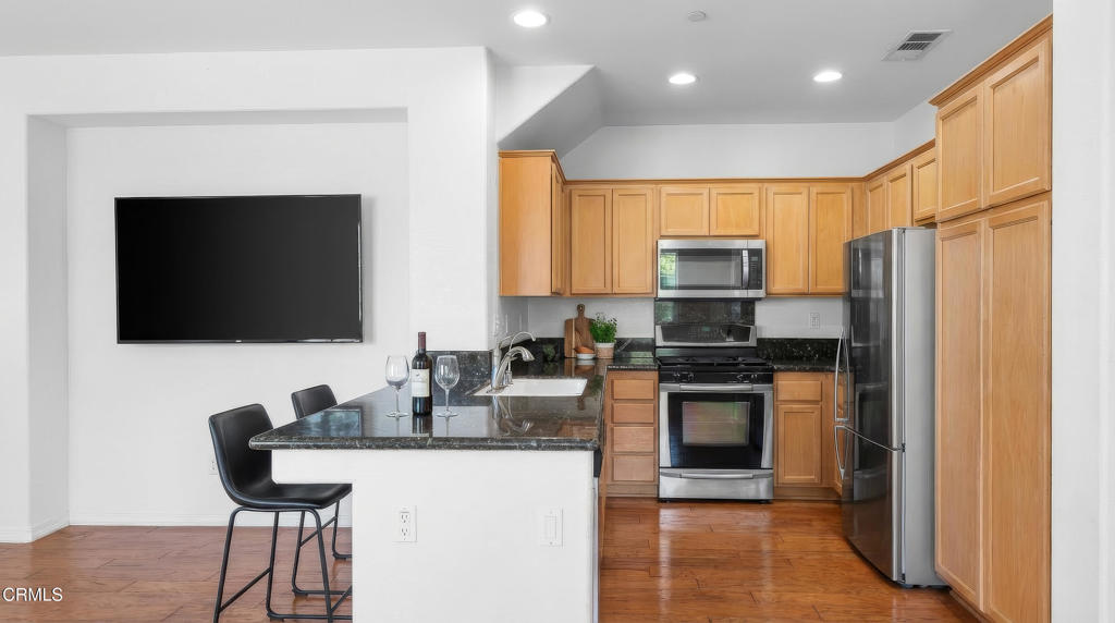 MLS #V1-33201 image #3