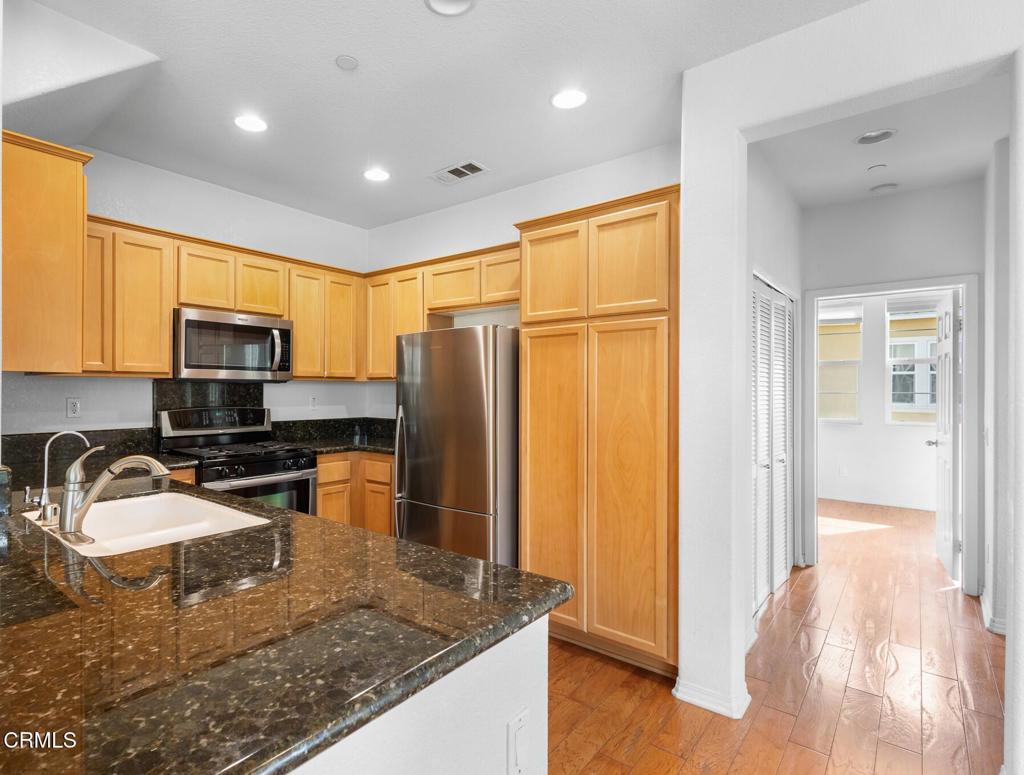 MLS #V1-33201 image #5