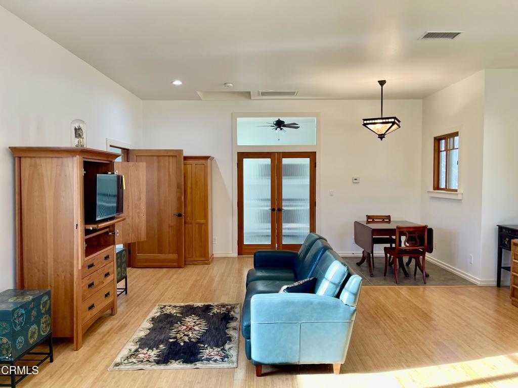 MLS #V1-33202 image #5