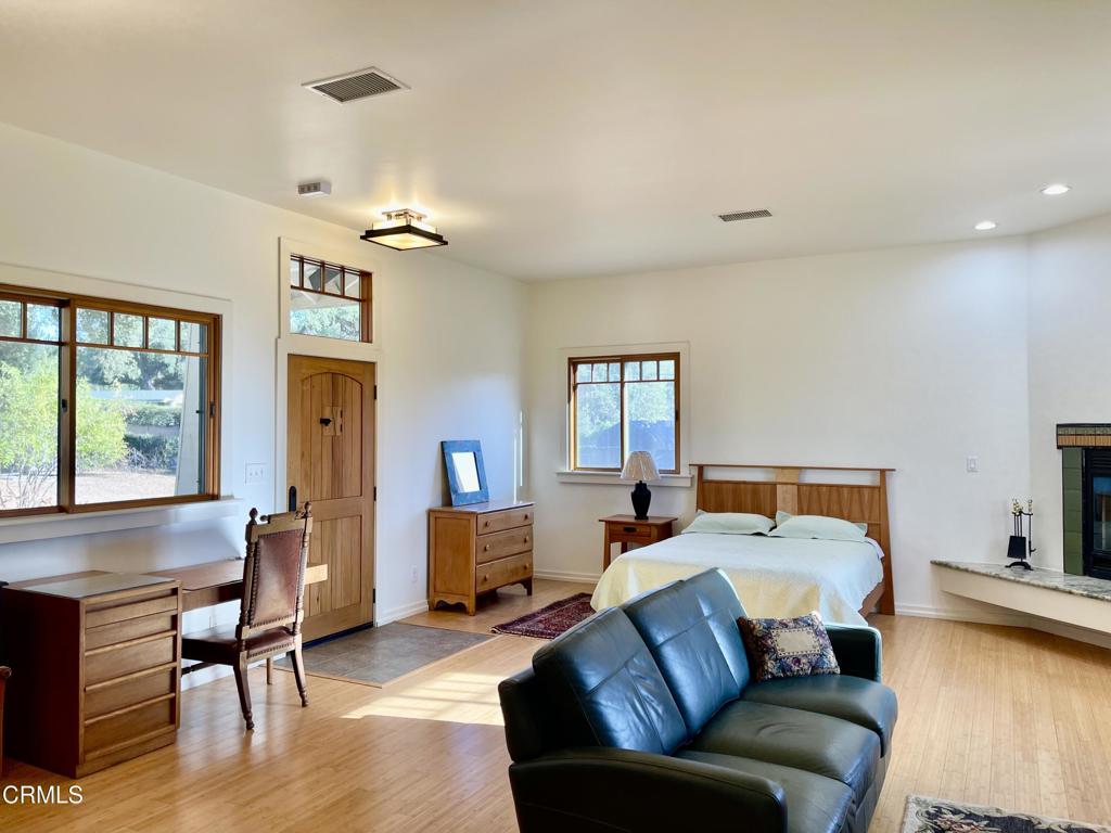 MLS #V1-33202 image #6