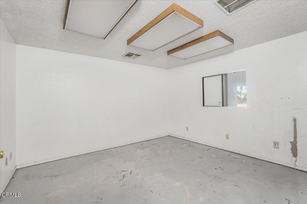 MLS #V1-33203 image #13