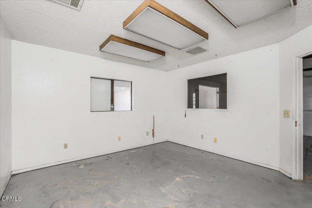 MLS #V1-33203 image #14