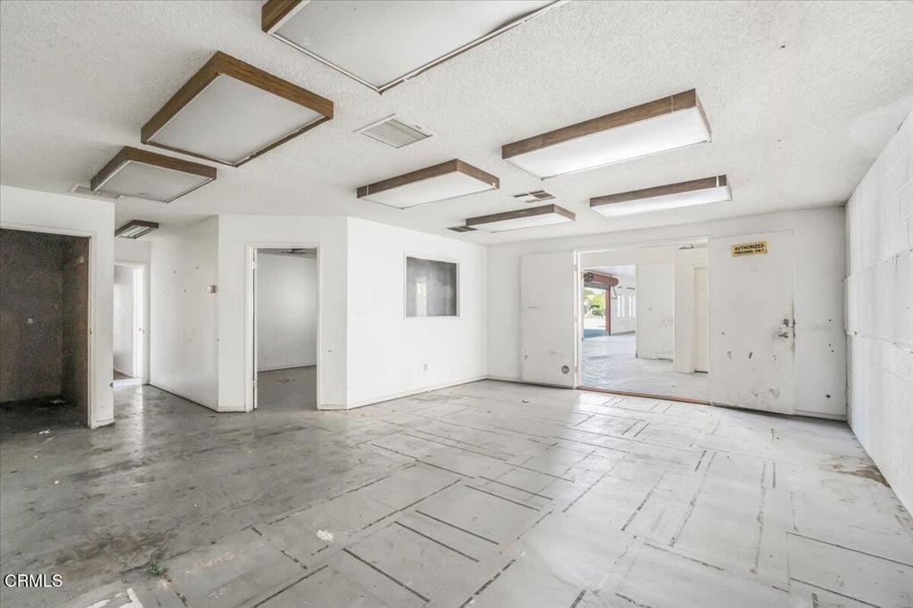 MLS #V1-33203 image #15