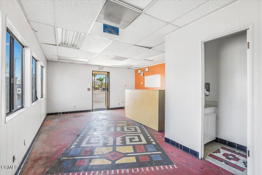 MLS #V1-33203 image #5