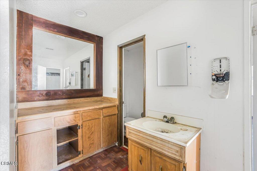 MLS #V1-33203 image #7