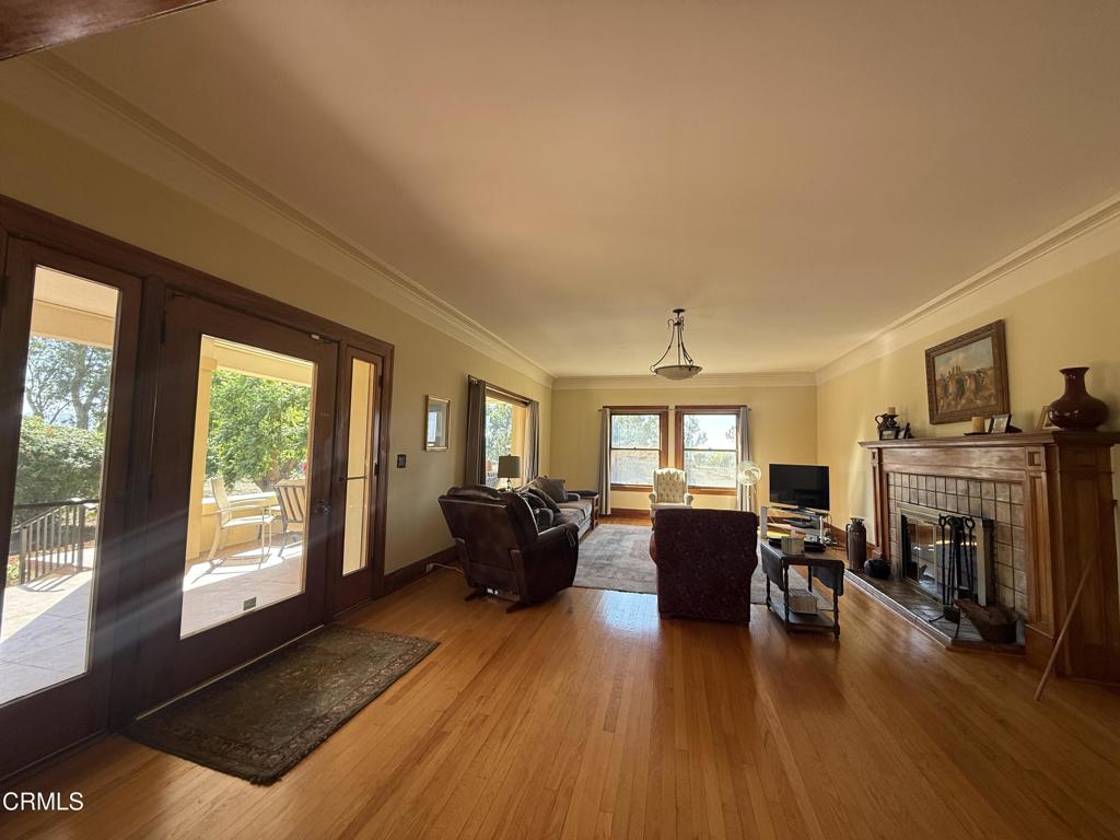 MLS #V1-33204 image #2