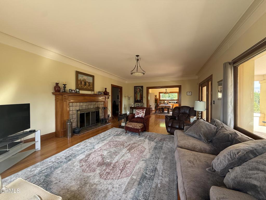 MLS #V1-33204 image #25