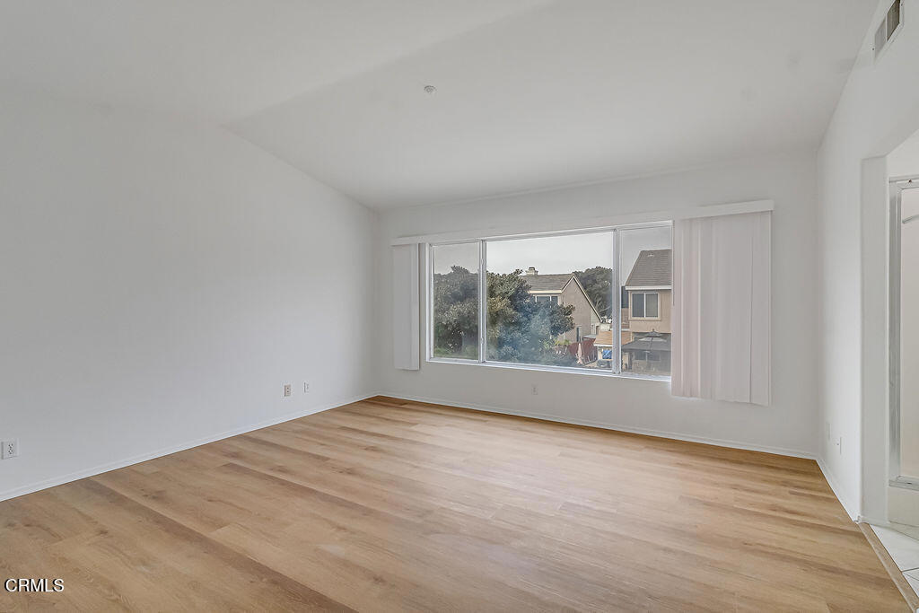 MLS #V1-33211 image #13