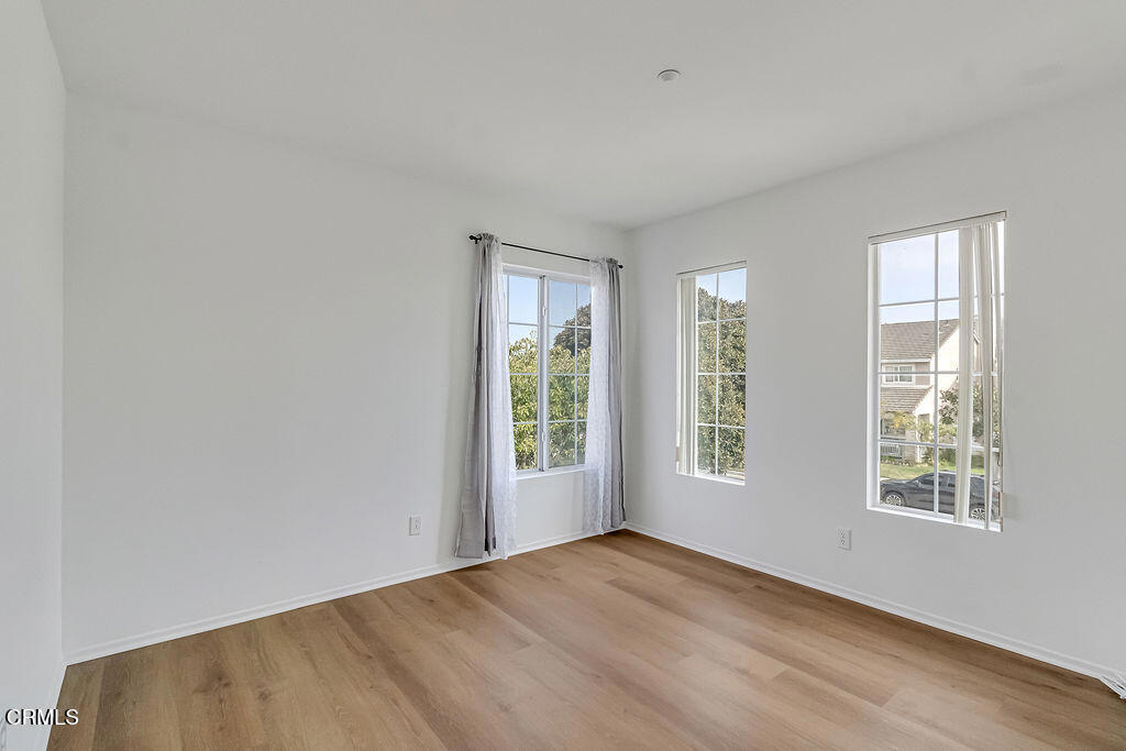 MLS #V1-33211 image #24