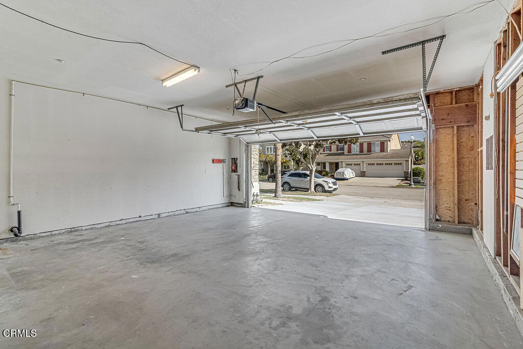 MLS #V1-33211 image #31