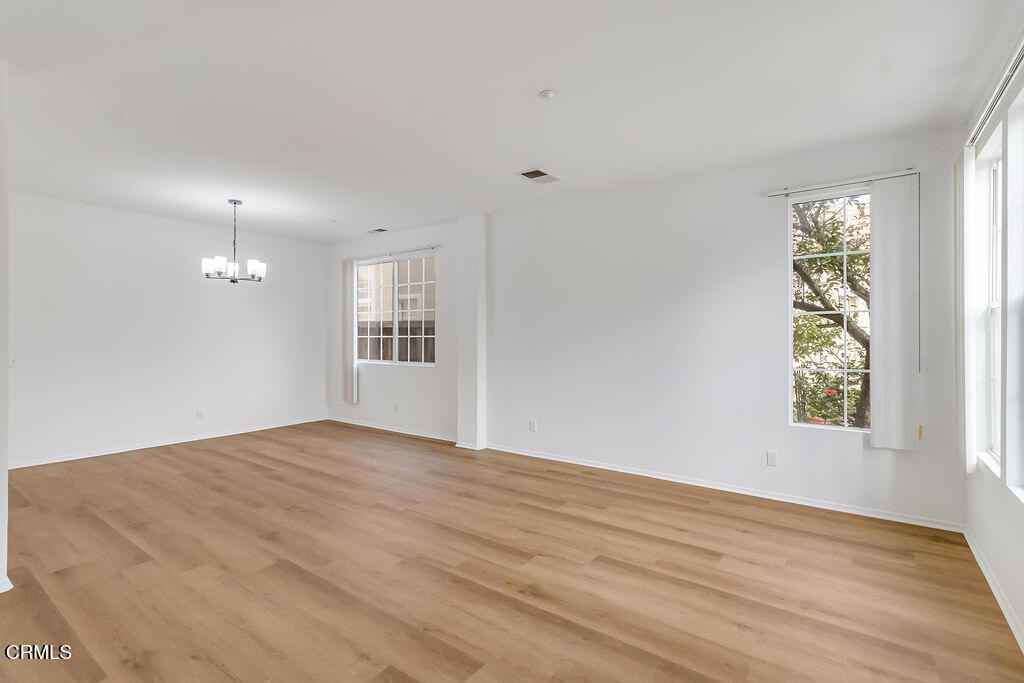 MLS #V1-33211 image #5