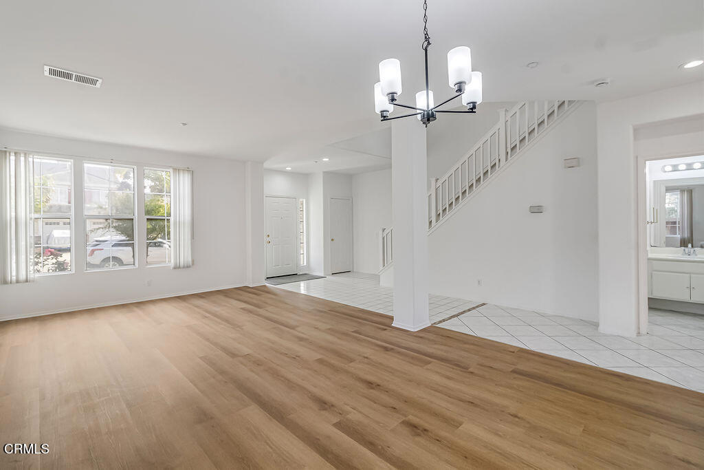 MLS #V1-33211 image #6