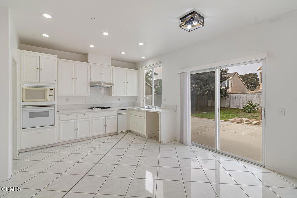 MLS #V1-33211 image #8