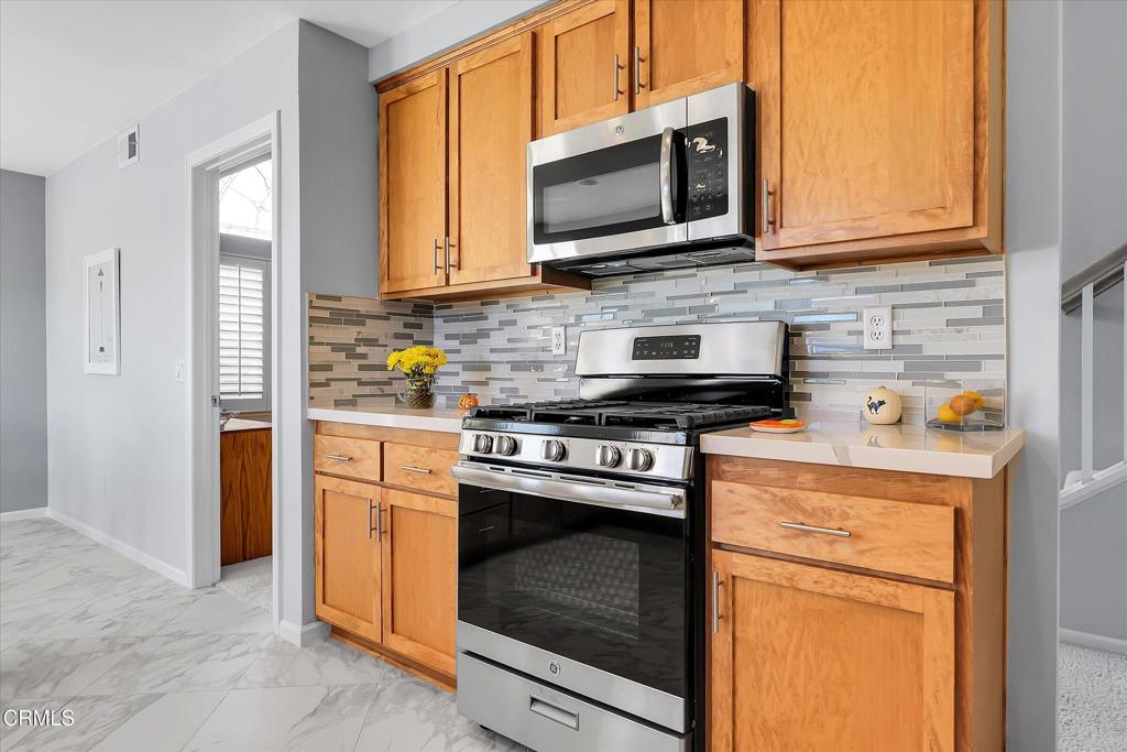 MLS #V1-33213 image #12