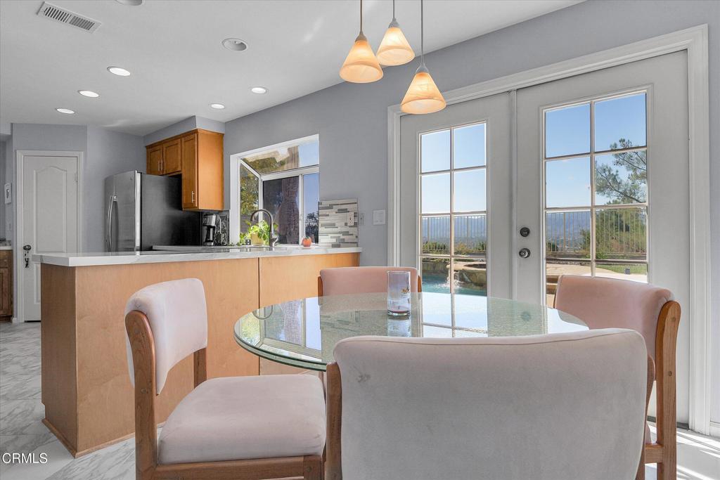 MLS #V1-33213 image #15