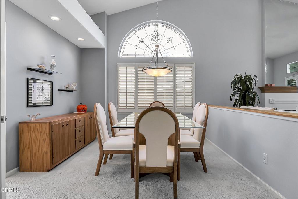 MLS #V1-33213 image #2