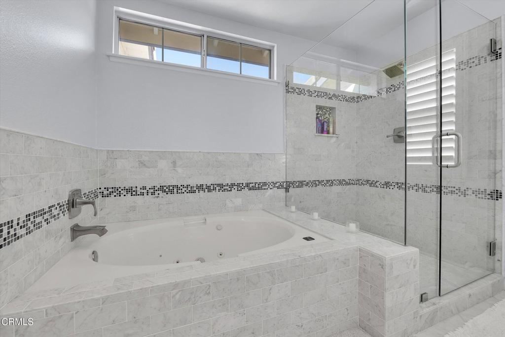 MLS #V1-33213 image #21