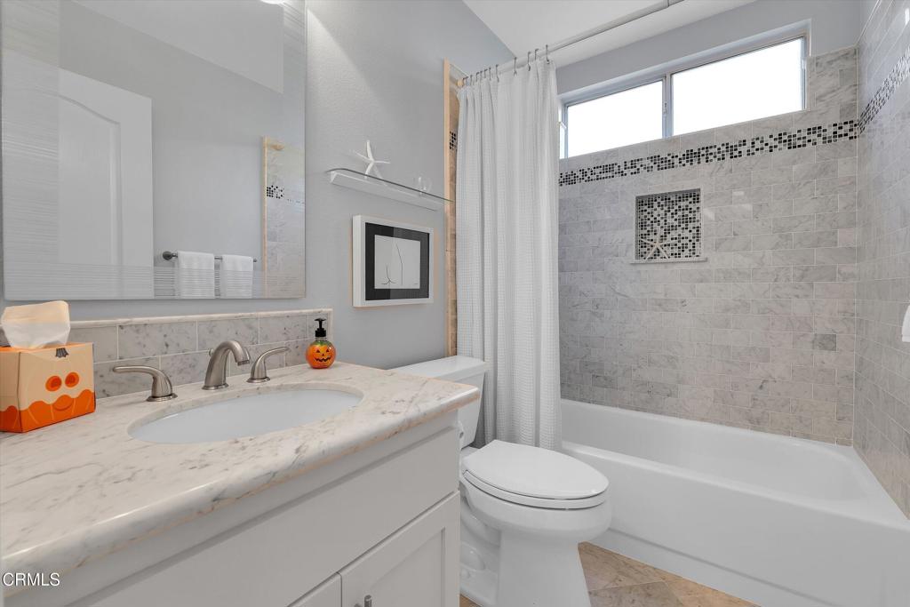 MLS #V1-33213 image #38