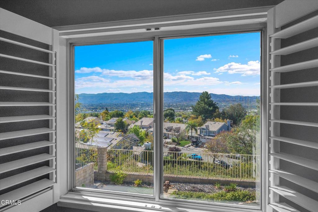 MLS #V1-33213 image #48