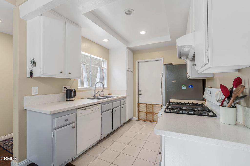 MLS #V1-33214 image #12