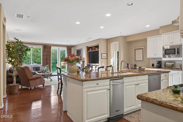 MLS #V1-33215 image #1