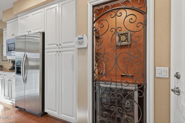 MLS #V1-33215 image #5