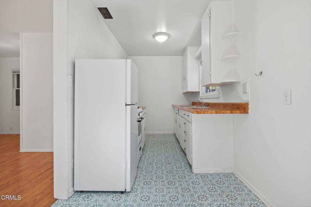 MLS #V1-33241 image #11