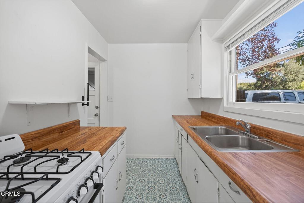 MLS #V1-33241 image #14