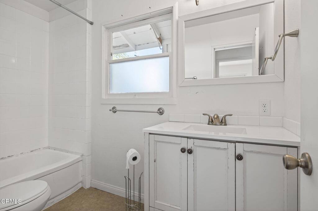 MLS #V1-33241 image #19