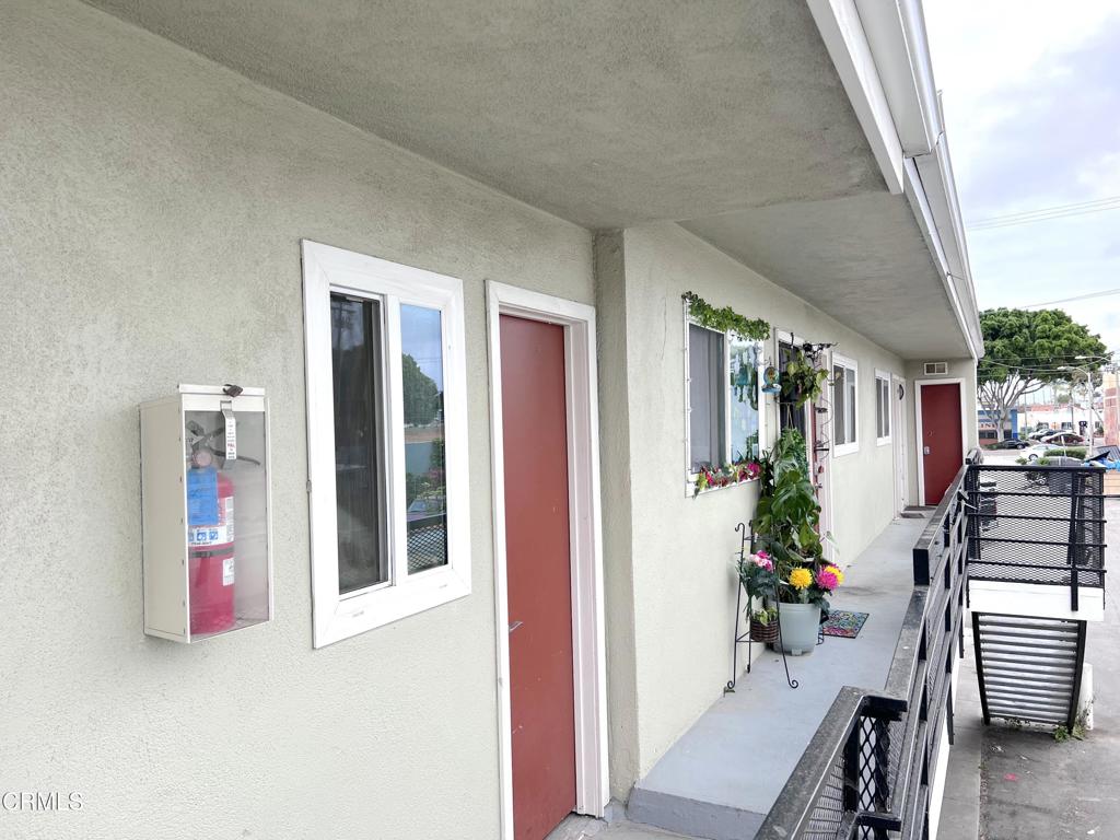 MLS #V1-33248 image #5