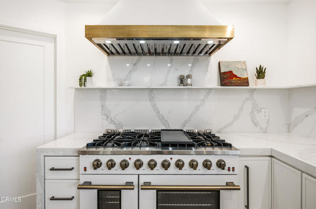 MLS #V1-33250 image #14