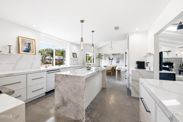 MLS #V1-33250 image #16