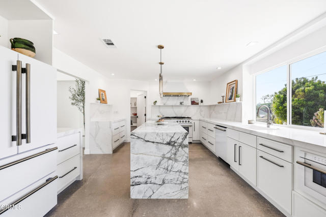 MLS #V1-33250 image #17