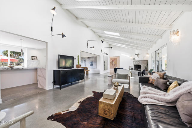 MLS #V1-33250 image #23