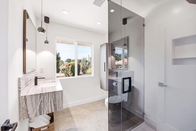 MLS #V1-33250 image #32