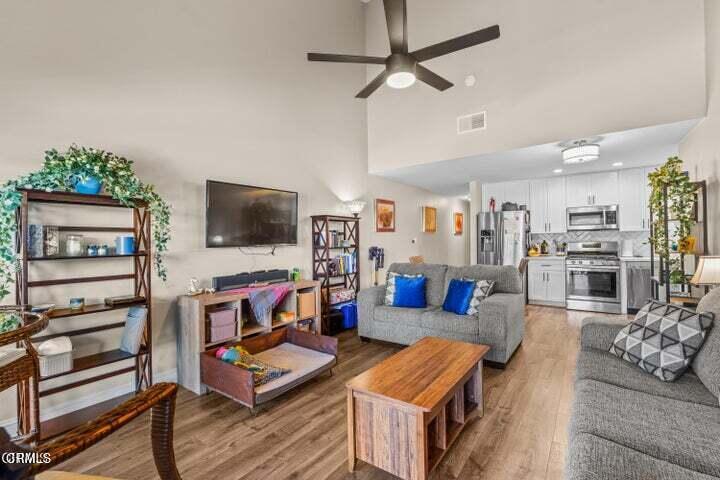 MLS #V1-33269 image #4