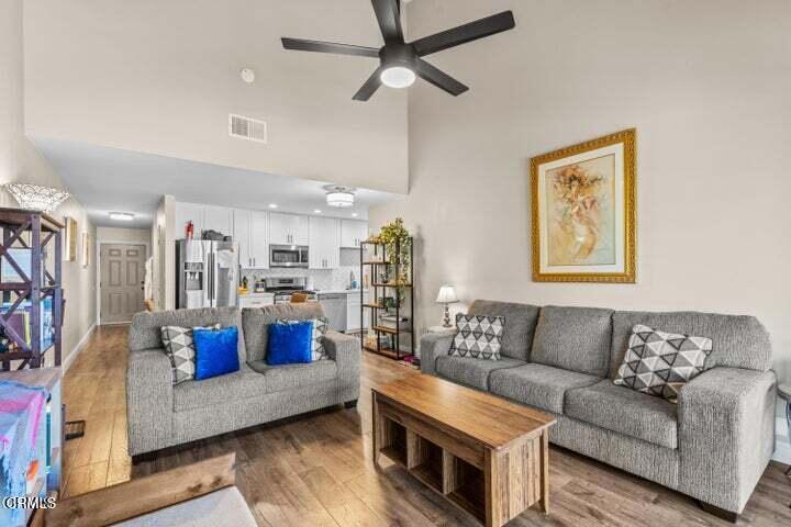 MLS #V1-33269 image #6