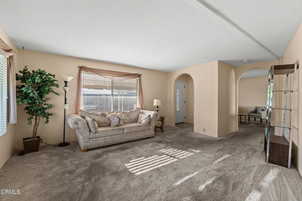 MLS #V1-33274 image #11