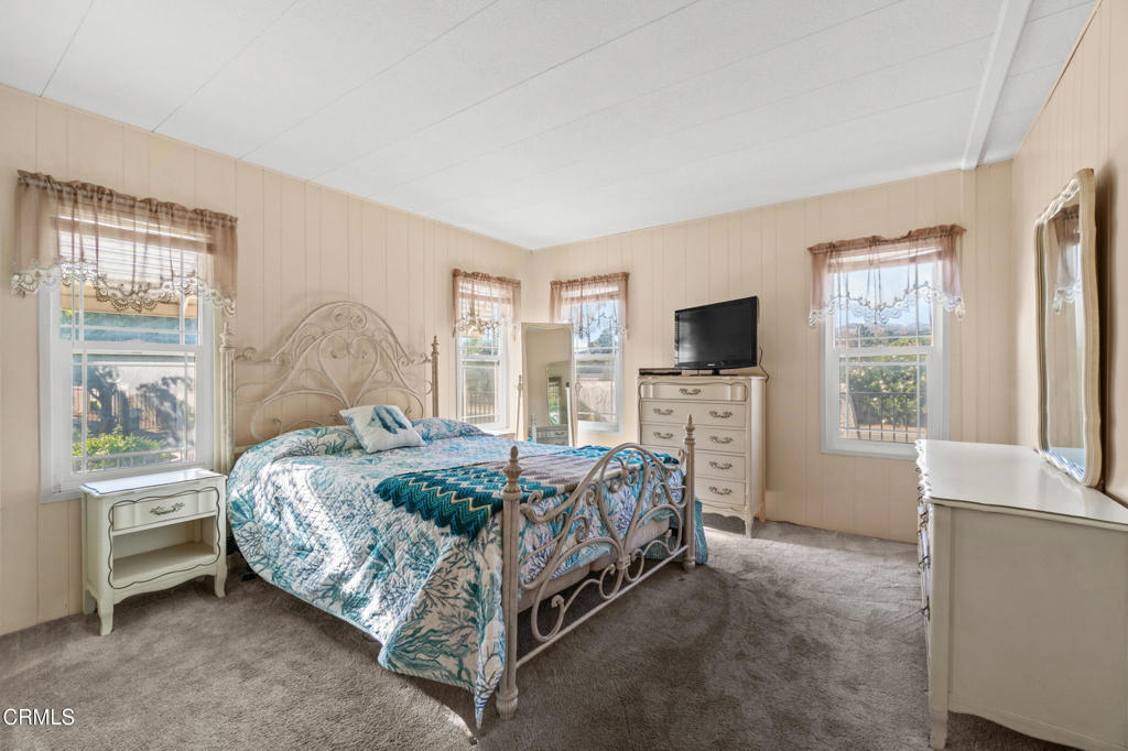 MLS #V1-33274 image #27