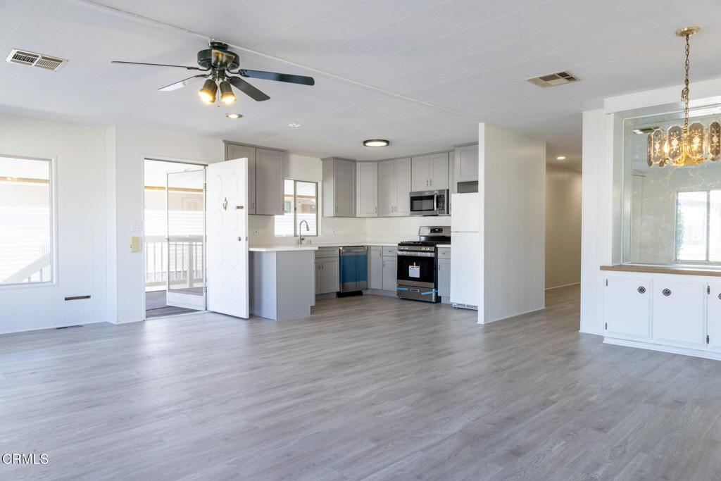 MLS #V1-33282 image #2