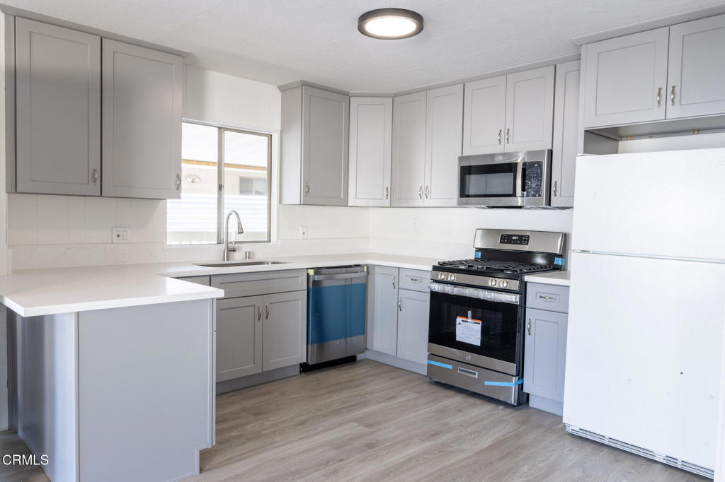 MLS #V1-33282 image #3