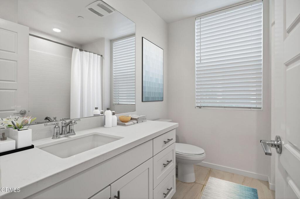 MLS #V1-33299 image #10