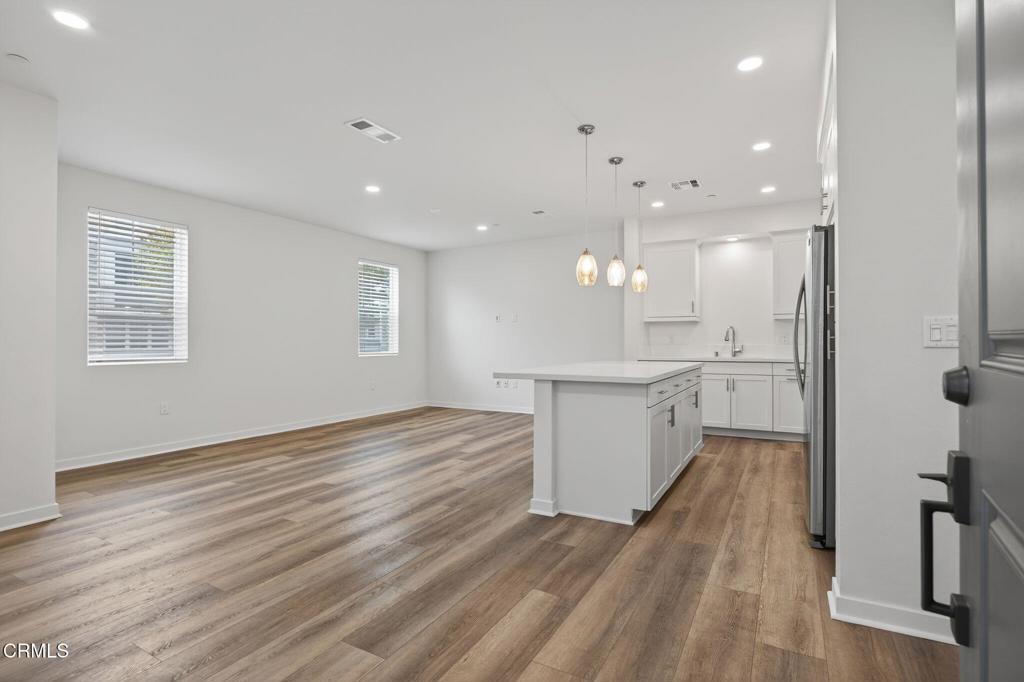 MLS #V1-33299 image #16