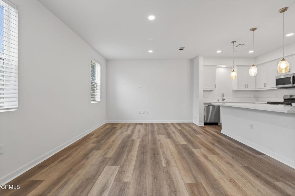 MLS #V1-33299 image #21