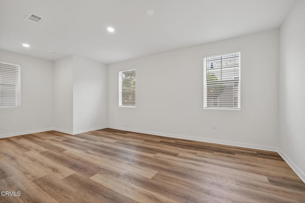 MLS #V1-33299 image #25