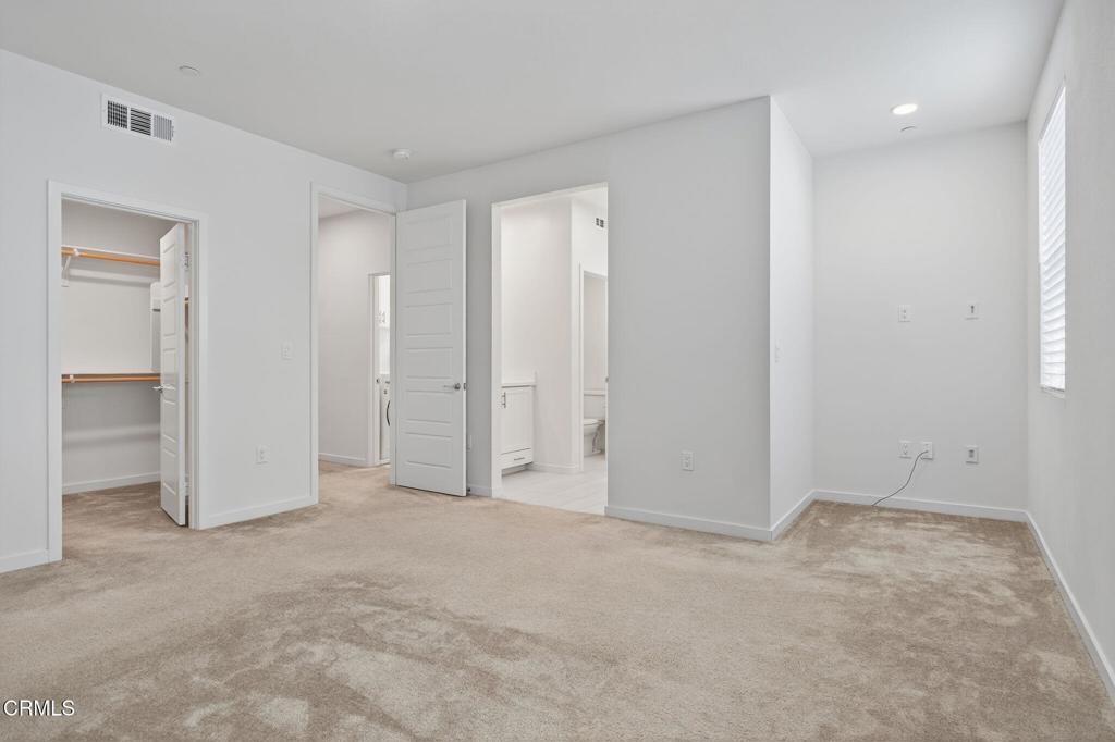 MLS #V1-33299 image #41