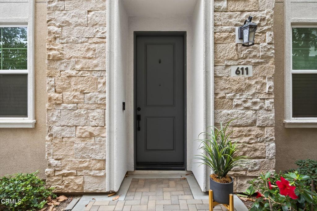 MLS #V1-33299 image #68