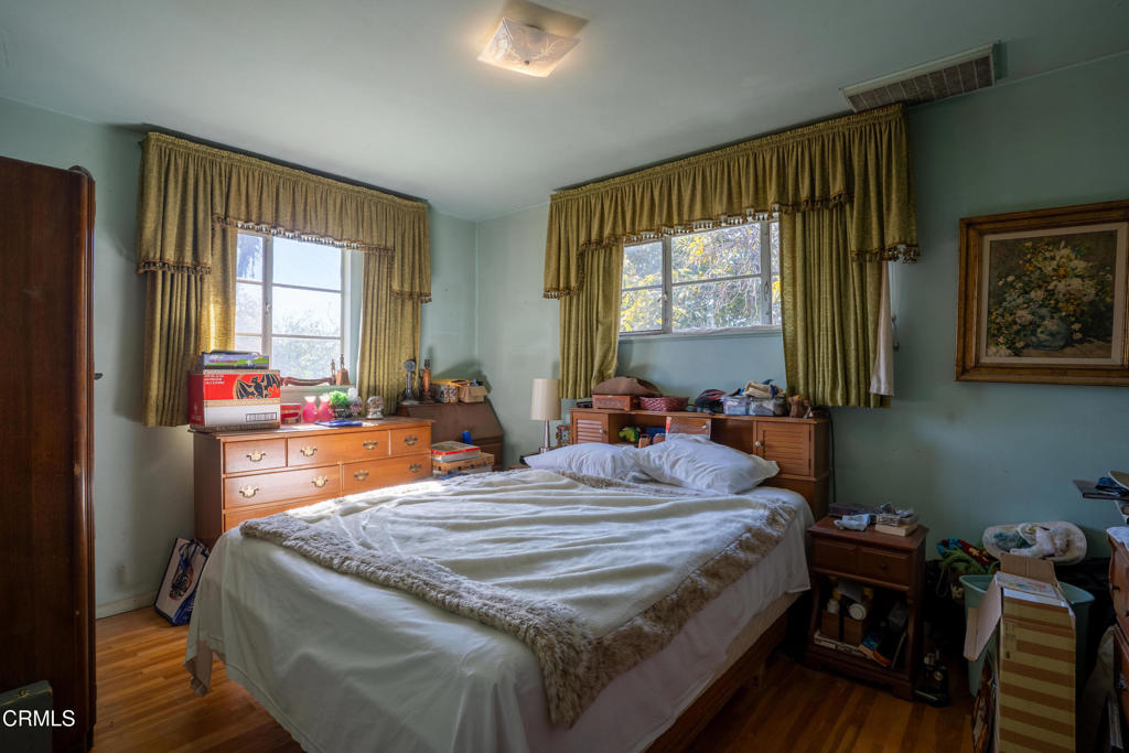 MLS #V1-33301 image #12