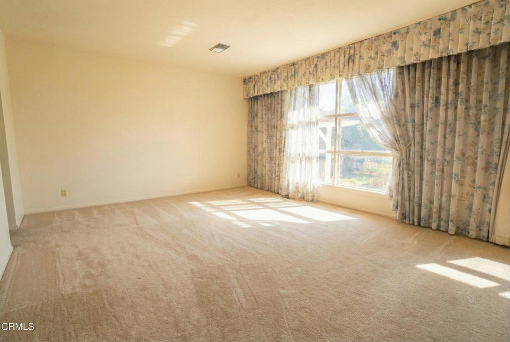 MLS #V1-33301 image #6